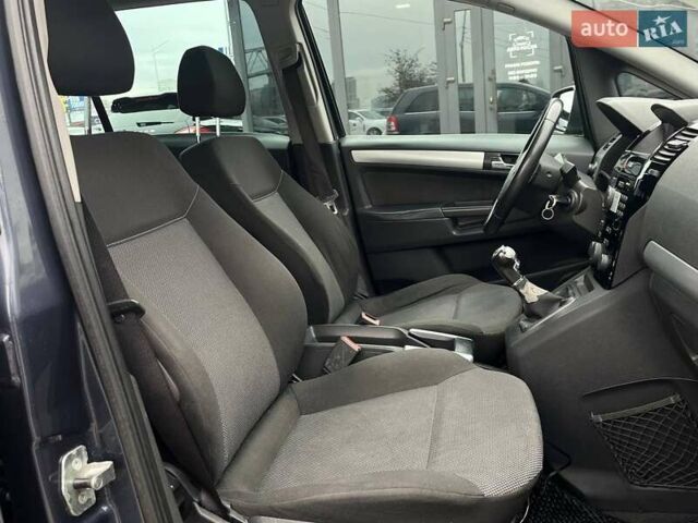 Синий Опель Зафира, объемом двигателя 1.69 л и пробегом 324 тыс. км за 6990 $, фото 12 на Automoto.ua