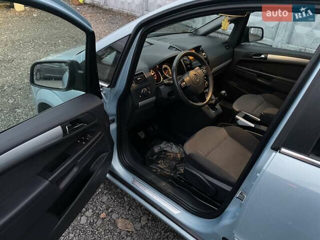 Синий Опель Зафира, объемом двигателя 1.6 л и пробегом 236 тыс. км за 5900 $, фото 15 на Automoto.ua