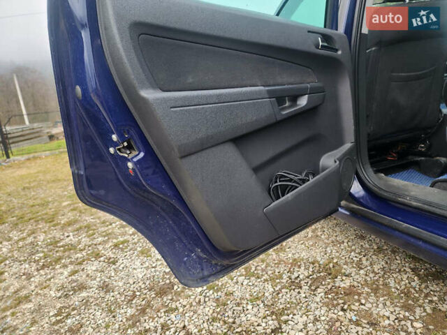 Синий Опель Зафира, объемом двигателя 1.6 л и пробегом 333 тыс. км за 6200 $, фото 29 на Automoto.ua