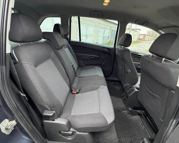 Синий Опель Зафира, объемом двигателя 1.8 л и пробегом 270 тыс. км за 6300 $, фото 21 на Automoto.ua