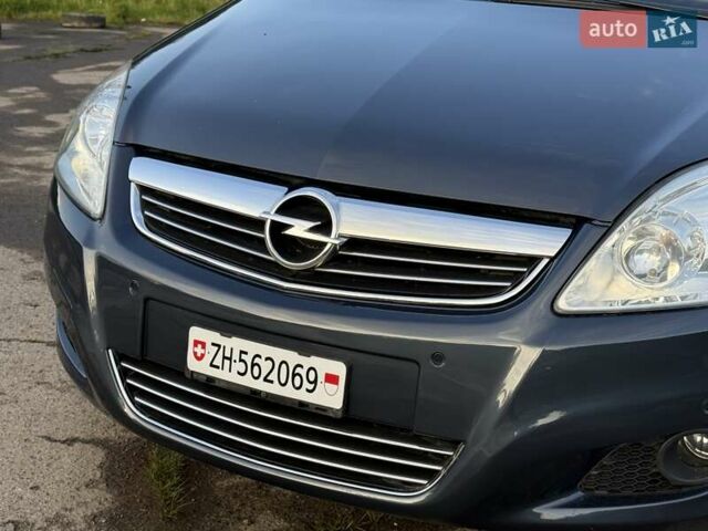 Синий Опель Зафира, объемом двигателя 1.8 л и пробегом 186 тыс. км за 7250 $, фото 18 на Automoto.ua