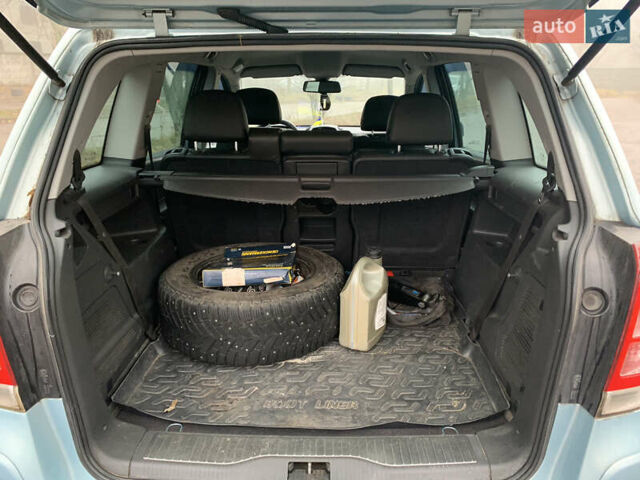 Синий Опель Зафира, объемом двигателя 1.6 л и пробегом 310 тыс. км за 6500 $, фото 6 на Automoto.ua