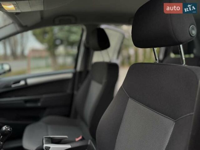 Синий Опель Зафира, объемом двигателя 1.6 л и пробегом 182 тыс. км за 6950 $, фото 38 на Automoto.ua