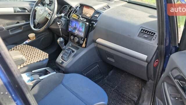 Синий Опель Зафира, объемом двигателя 1.8 л и пробегом 225 тыс. км за 6750 $, фото 7 на Automoto.ua