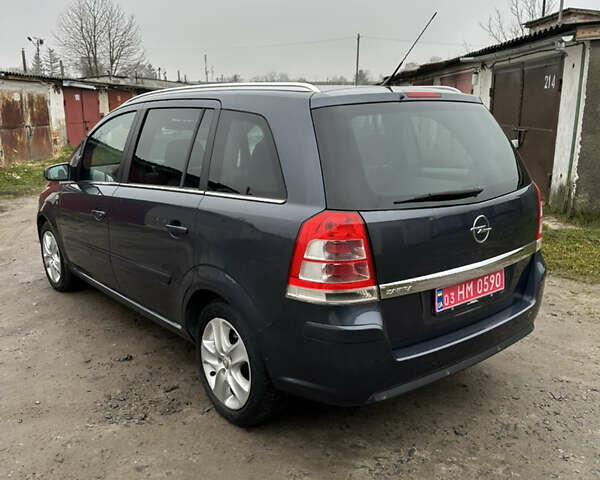 Синий Опель Зафира, объемом двигателя 1.8 л и пробегом 270 тыс. км за 6300 $, фото 1 на Automoto.ua