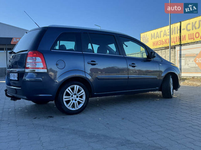 Синий Опель Зафира, объемом двигателя 1.8 л и пробегом 250 тыс. км за 6750 $, фото 1 на Automoto.ua