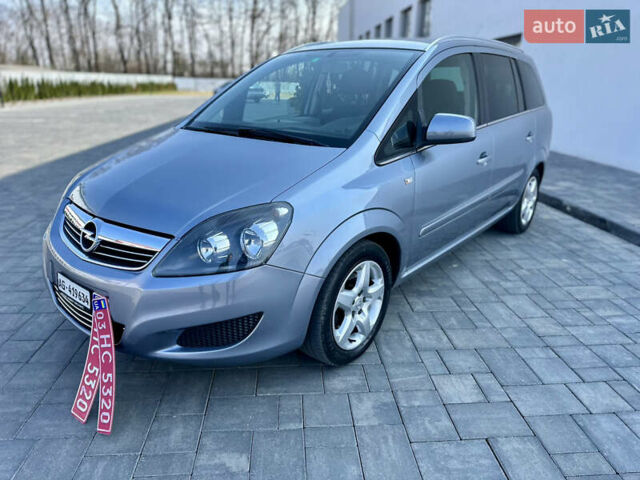 Синій Опель Зафіра, об'ємом двигуна 1.8 л та пробігом 184 тис. км за 7600 $, фото 3 на Automoto.ua