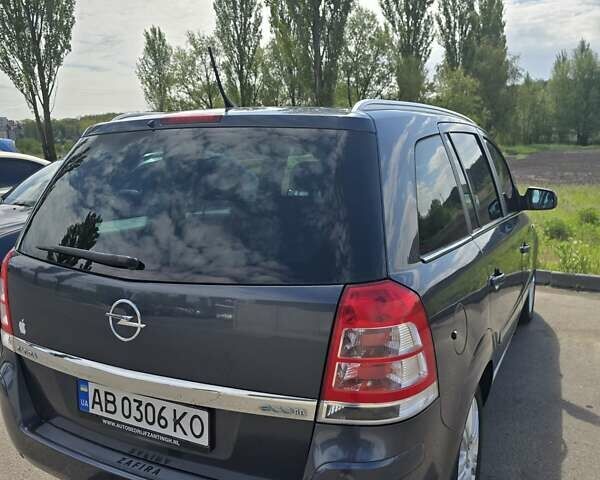 Синій Опель Зафіра, об'ємом двигуна 1.69 л та пробігом 246 тис. км за 7500 $, фото 10 на Automoto.ua