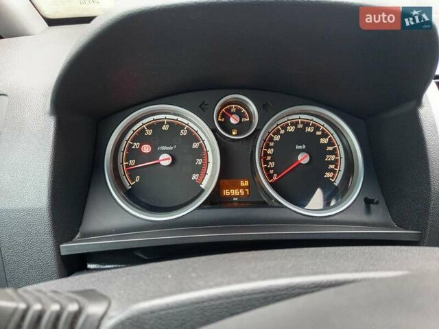 Синій Опель Зафіра, об'ємом двигуна 1.8 л та пробігом 169 тис. км за 7699 $, фото 94 на Automoto.ua