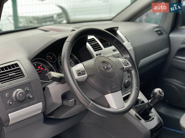 Опель Зафира 2011 в Бердичеве на Automoto.ua Синий Опель Зафира, объемом двигателя 1.7 л и пробегом 396 тыс. км за 7399 $, фото 23 на Automoto.ua