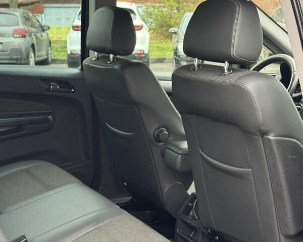 Синий Опель Зафира, объемом двигателя 1.7 л и пробегом 197 тыс. км за 8150 $, фото 36 на Automoto.ua