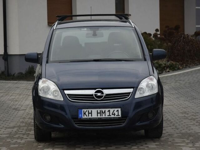 Синий Опель Зафира, объемом двигателя 1.8 л и пробегом 188 тыс. км за 4950 $, фото 3 на Automoto.ua