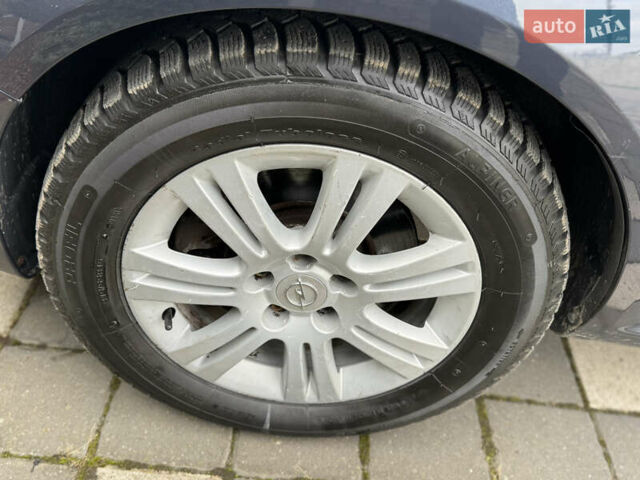 Синій Опель Зафіра, об'ємом двигуна 1.7 л та пробігом 197 тис. км за 7399 $, фото 63 на Automoto.ua