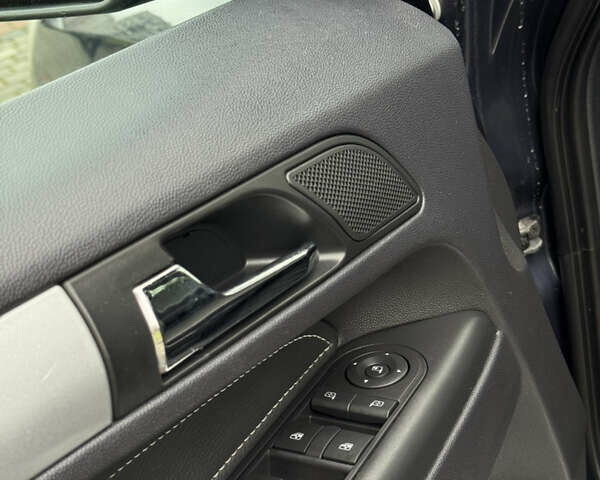 Синий Опель Зафира, объемом двигателя 1.7 л и пробегом 197 тыс. км за 8150 $, фото 24 на Automoto.ua