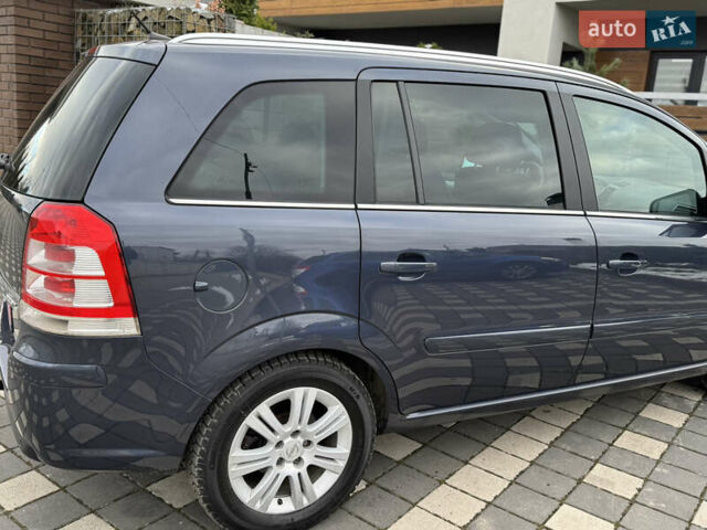 Синій Опель Зафіра, об'ємом двигуна 1.7 л та пробігом 197 тис. км за 7399 $, фото 24 на Automoto.ua