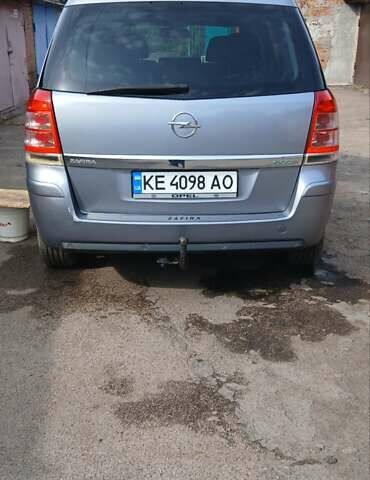 Синий Опель Зафира, объемом двигателя 1.69 л и пробегом 232 тыс. км за 6300 $, фото 5 на Automoto.ua
