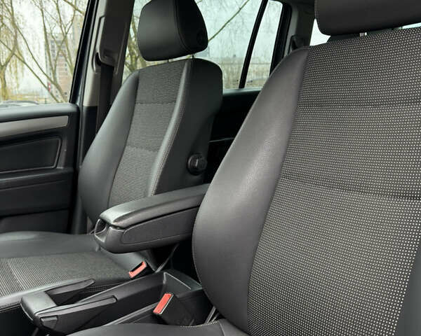 Синий Опель Зафира, объемом двигателя 1.7 л и пробегом 197 тыс. км за 8150 $, фото 20 на Automoto.ua