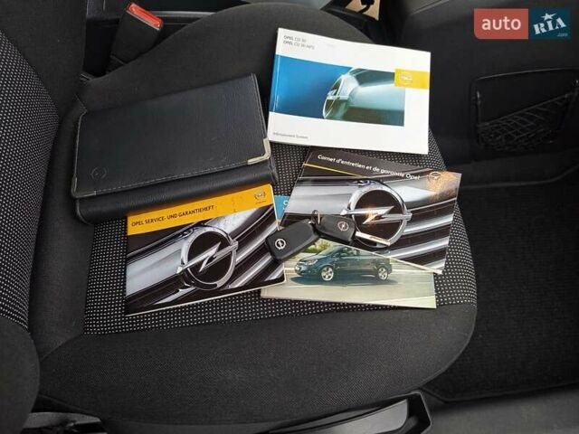Синій Опель Зафіра, об'ємом двигуна 1.8 л та пробігом 169 тис. км за 7699 $, фото 90 на Automoto.ua