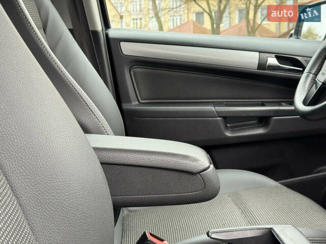 Синий Опель Зафира, объемом двигателя 1.7 л и пробегом 197 тыс. км за 8150 $, фото 34 на Automoto.ua