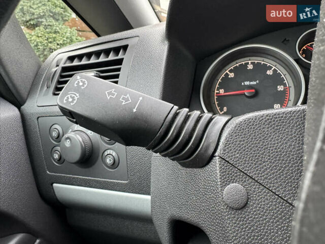 Синій Опель Зафіра, об'ємом двигуна 1.7 л та пробігом 197 тис. км за 7399 $, фото 43 на Automoto.ua