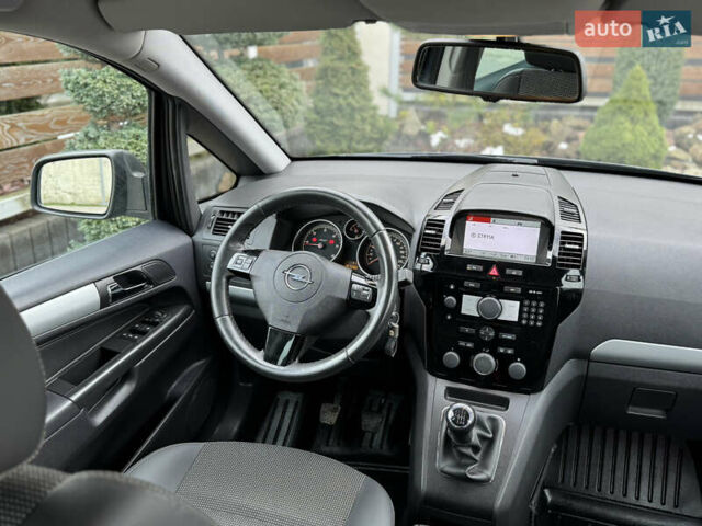 Синій Опель Зафіра, об'ємом двигуна 1.7 л та пробігом 197 тис. км за 7399 $, фото 3 на Automoto.ua