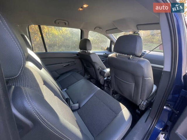 Синій Опель Зафіра, об'ємом двигуна 1.7 л та пробігом 193 тис. км за 6600 $, фото 19 на Automoto.ua