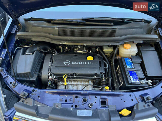 Синій Опель Зафіра, об'ємом двигуна 1.8 л та пробігом 151 тис. км за 6999 $, фото 27 на Automoto.ua