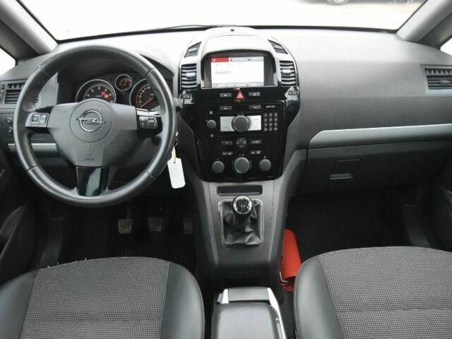 Синий Опель Зафира, объемом двигателя 1.8 л и пробегом 188 тыс. км за 4950 $, фото 12 на Automoto.ua