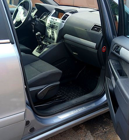 Синій Опель Зафіра, об'ємом двигуна 1.7 л та пробігом 230 тис. км за 7500 $, фото 6 на Automoto.ua