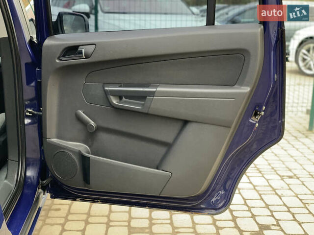 Опель Зафира 2011 в Бердичеве на Automoto.ua Синий Опель Зафира, объемом двигателя 1.7 л и пробегом 396 тыс. км за 7399 $, фото 28 на Automoto.ua