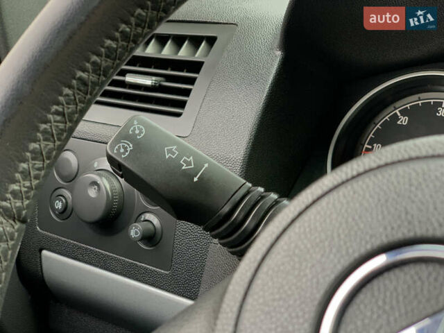 Опель Зафира 2011 в Бердичеве на Automoto.ua Синий Опель Зафира, объемом двигателя 1.7 л и пробегом 396 тыс. км за 7399 $, фото 41 на Automoto.ua