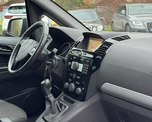 Синий Опель Зафира, объемом двигателя 1.7 л и пробегом 197 тыс. км за 8150 $, фото 33 на Automoto.ua