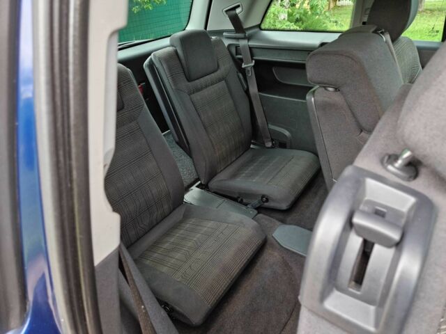 Синій Опель Зафіра, об'ємом двигуна 1.6 л та пробігом 177 тис. км за 7700 $, фото 16 на Automoto.ua