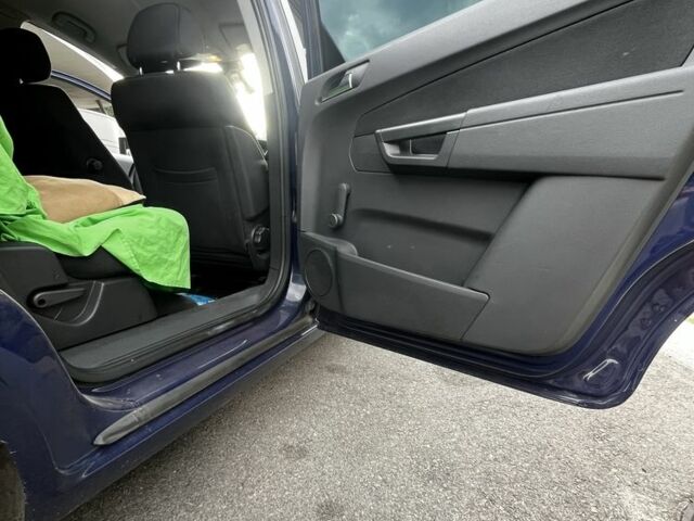 Синій Опель Зафіра, об'ємом двигуна 1.7 л та пробігом 280 тис. км за 4500 $, фото 19 на Automoto.ua