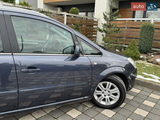 Синій Опель Зафіра, об'ємом двигуна 1.7 л та пробігом 197 тис. км за 7399 $, фото 25 на Automoto.ua
