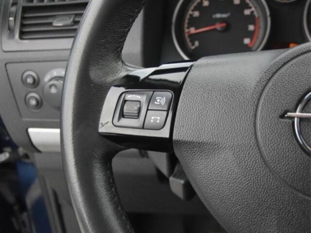 Синий Опель Зафира, объемом двигателя 1.8 л и пробегом 188 тыс. км за 4950 $, фото 22 на Automoto.ua