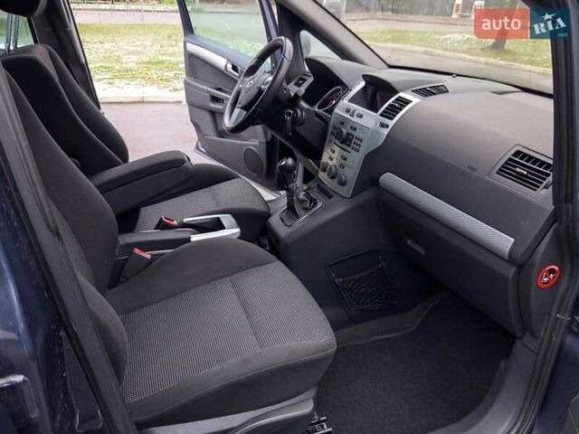 Синій Опель Зафіра, об'ємом двигуна 1.8 л та пробігом 169 тис. км за 7699 $, фото 68 на Automoto.ua