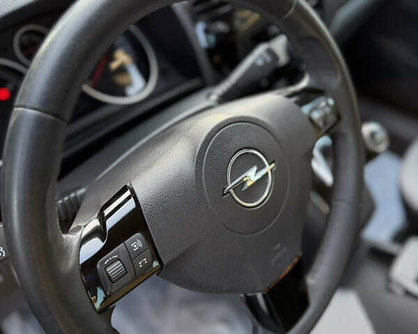 Синий Опель Зафира, объемом двигателя 1.8 л и пробегом 230 тыс. км за 6600 $, фото 21 на Automoto.ua