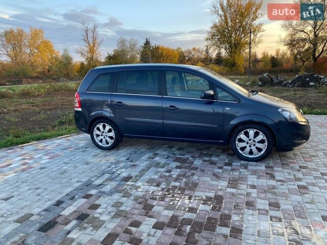 Синій Опель Зафіра, об'ємом двигуна 1.7 л та пробігом 242 тис. км за 7300 $, фото 4 на Automoto.ua