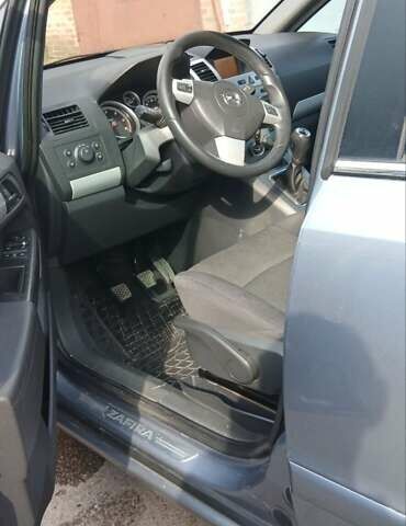 Синий Опель Зафира, объемом двигателя 1.69 л и пробегом 232 тыс. км за 6300 $, фото 8 на Automoto.ua