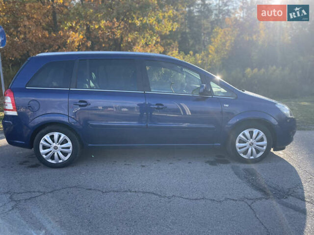 Синій Опель Зафіра, об'ємом двигуна 1.7 л та пробігом 193 тис. км за 6600 $, фото 11 на Automoto.ua