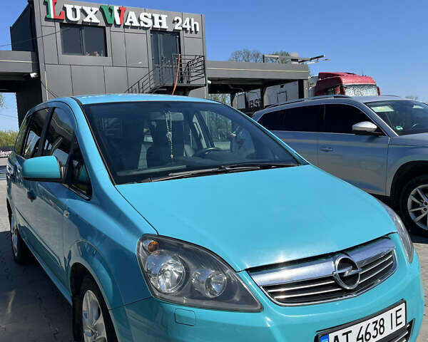 Синий Опель Зафира, объемом двигателя 1.69 л и пробегом 250 тыс. км за 5900 $, фото 2 на Automoto.ua