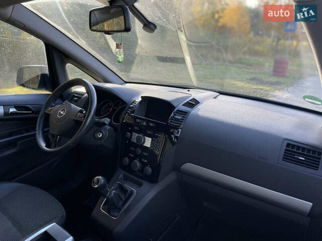 Синій Опель Зафіра, об'ємом двигуна 1.7 л та пробігом 193 тис. км за 6600 $, фото 24 на Automoto.ua