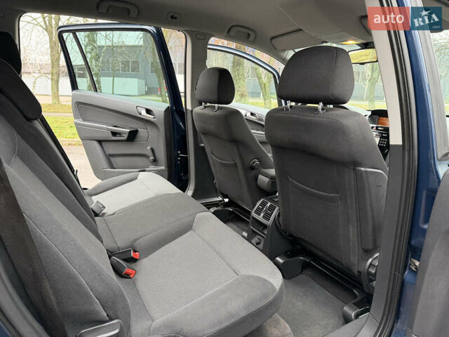 Синій Опель Зафіра, об'ємом двигуна 1.6 л та пробігом 207 тис. км за 7400 $, фото 23 на Automoto.ua