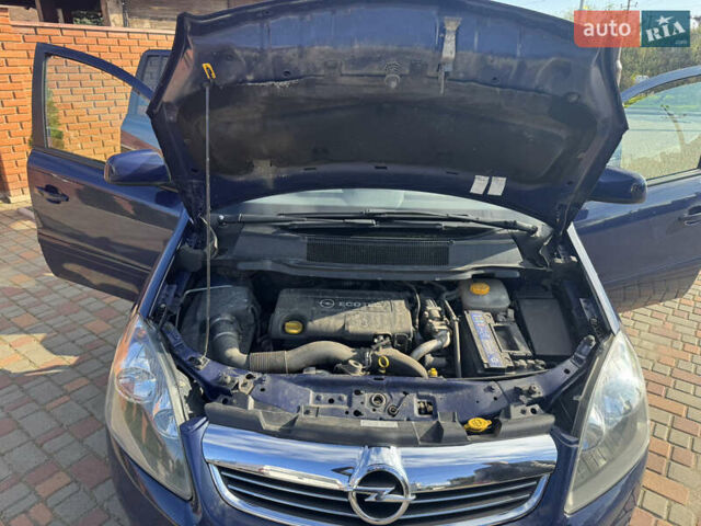 Опель Зафира 2012 в Одессе на Automoto.ua Синий Опель Зафира, объемом двигателя 0 л и пробегом 268 тыс. км за 6500 $, фото 16 на Automoto.ua