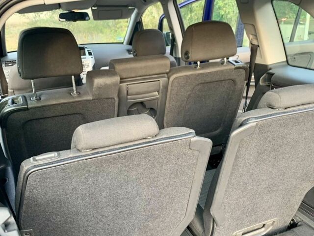 Синий Опель Зафира, объемом двигателя 1.6 л и пробегом 188 тыс. км за 7300 $, фото 8 на Automoto.ua