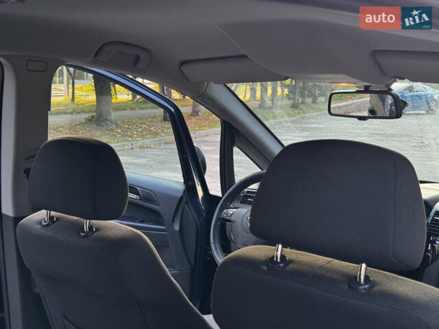 Синий Опель Зафира, объемом двигателя 1.6 л и пробегом 192 тыс. км за 7400 $, фото 23 на Automoto.ua