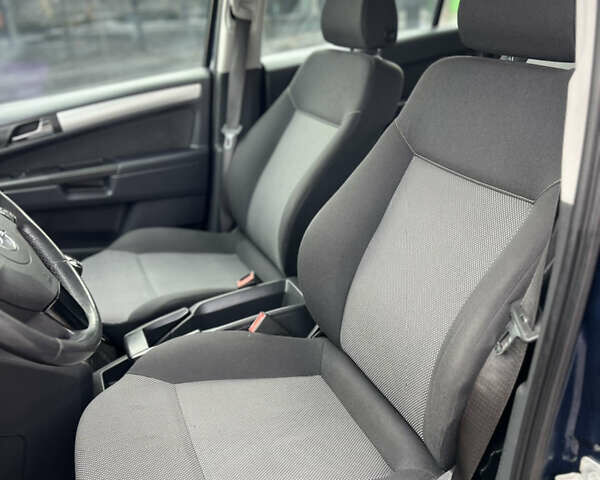 Синій Опель Зафіра, об'ємом двигуна 1.7 л та пробігом 188 тис. км за 8200 $, фото 48 на Automoto.ua