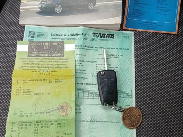 Синий Опель Зафира, объемом двигателя 2 л и пробегом 341 тыс. км за 3300 $, фото 23 на Automoto.ua