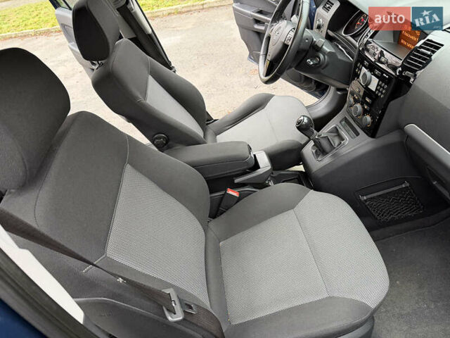 Синій Опель Зафіра, об'ємом двигуна 1.6 л та пробігом 207 тис. км за 7400 $, фото 24 на Automoto.ua